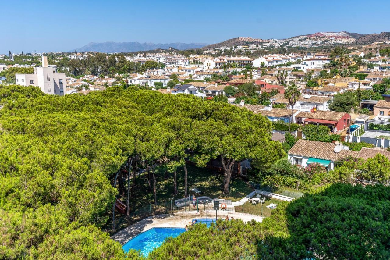 Modern Studio Apartment With Sea Views 5 Min From The Beach Sitio de Calahonda 외부 사진