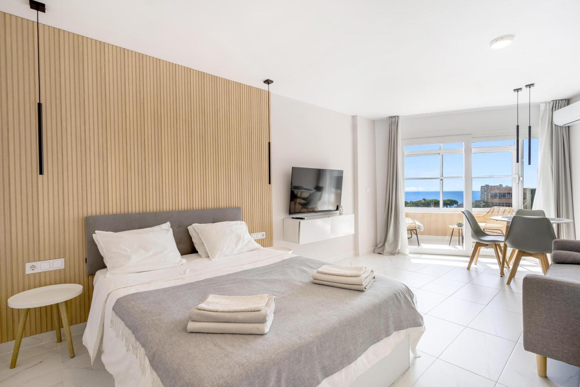 Modern Studio Apartment With Sea Views 5 Min From The Beach Sitio de Calahonda 외부 사진