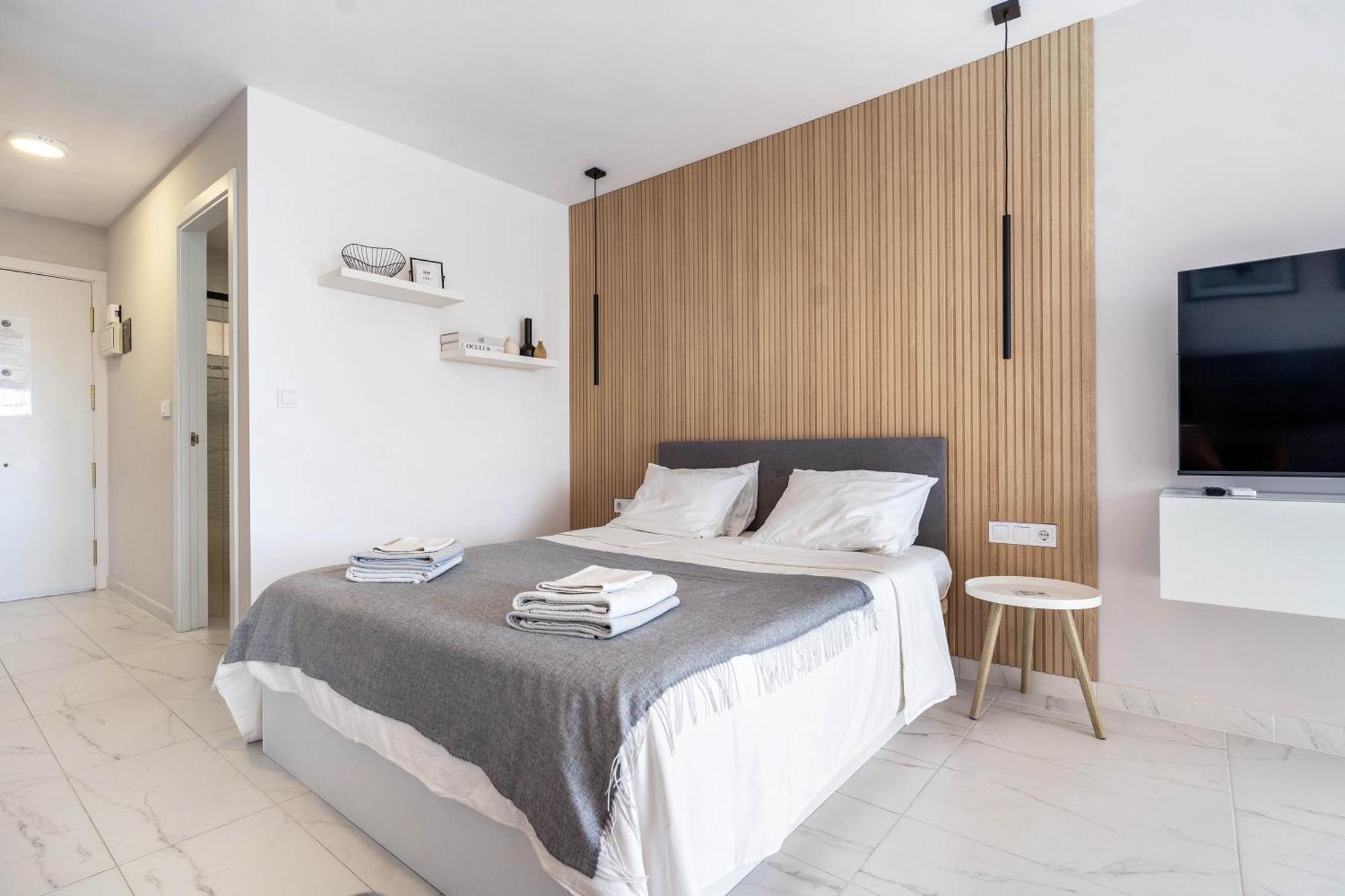 Modern Studio Apartment With Sea Views 5 Min From The Beach Sitio de Calahonda 외부 사진