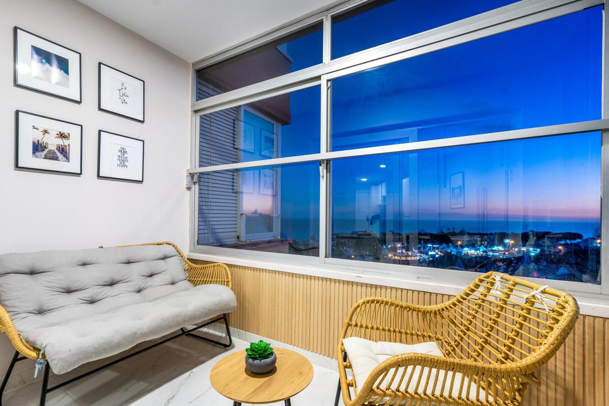 Modern Studio Apartment With Sea Views 5 Min From The Beach Sitio de Calahonda 외부 사진